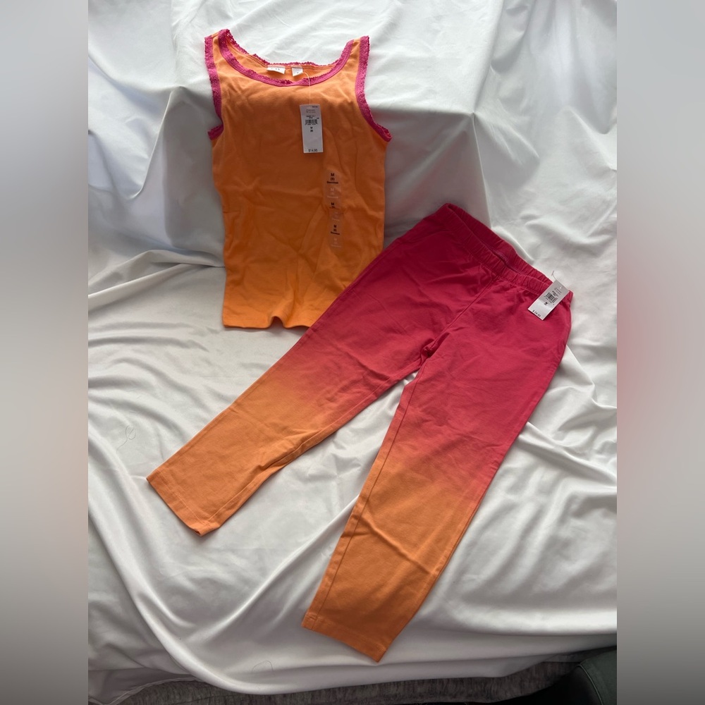 Gap girls outfit size medium NWT